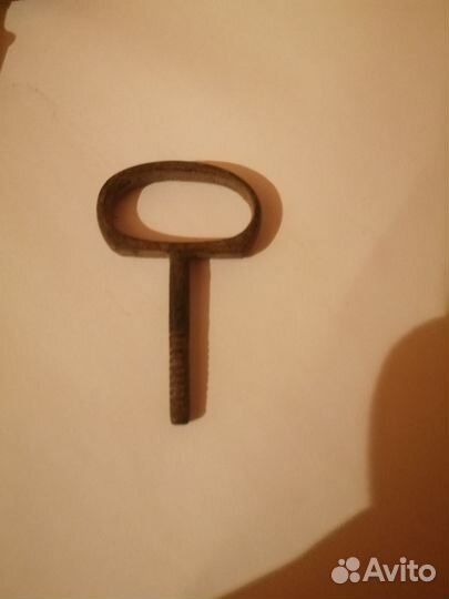Ключ от старинных настенных чесов