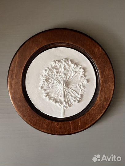 Гипсовое панно барельеф