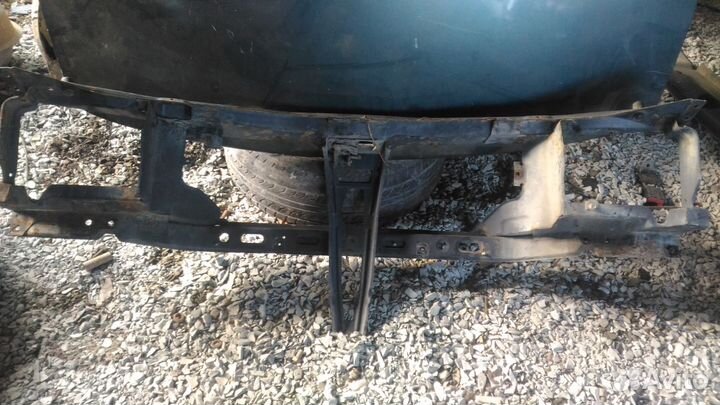 Рамка радиатора. телевизор Chery Amulet