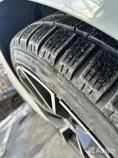 Pirelli Winter Sottozero 240 Serie II 225/40 R18 204M