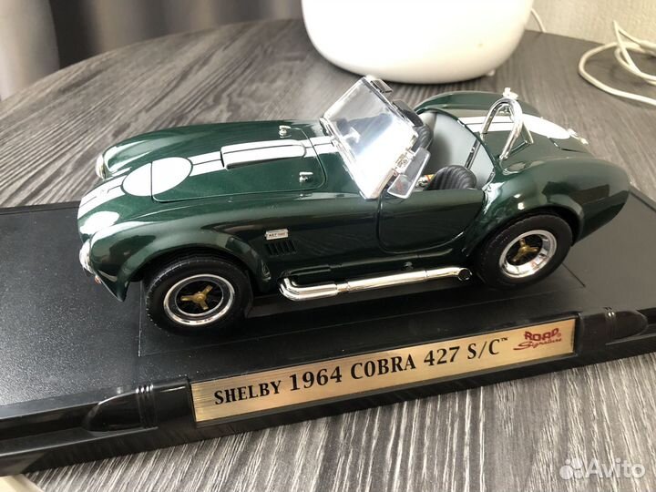 Shelby cobra 427 1/18 road signature