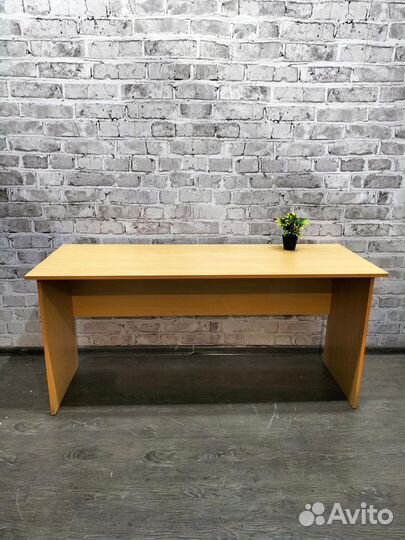 Стол письменный