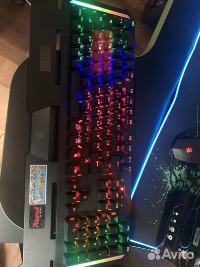 Игровая клавиатура bloody b875