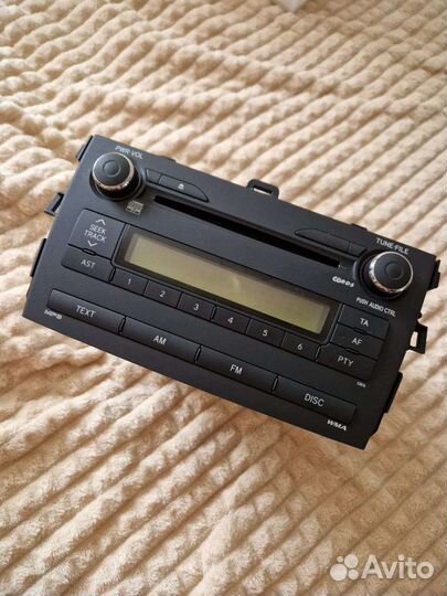 Штатная магнитола на toyota corolla 150