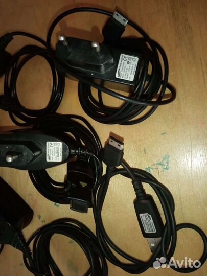 Зарядное устройство