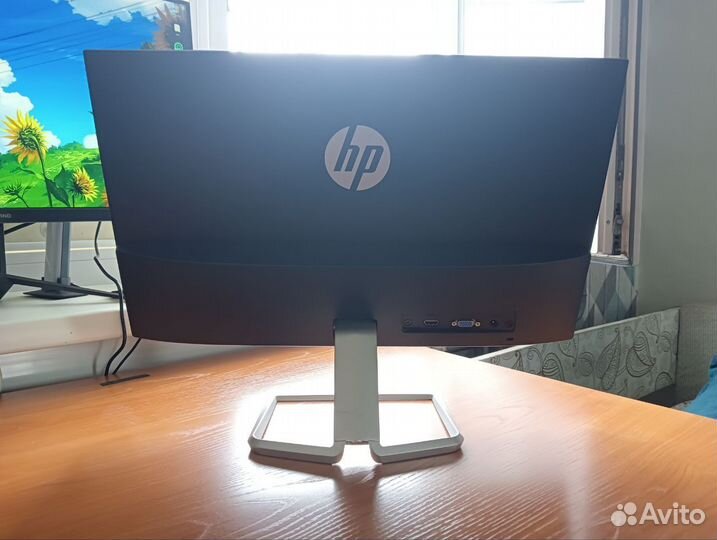 Монитор HP 22f