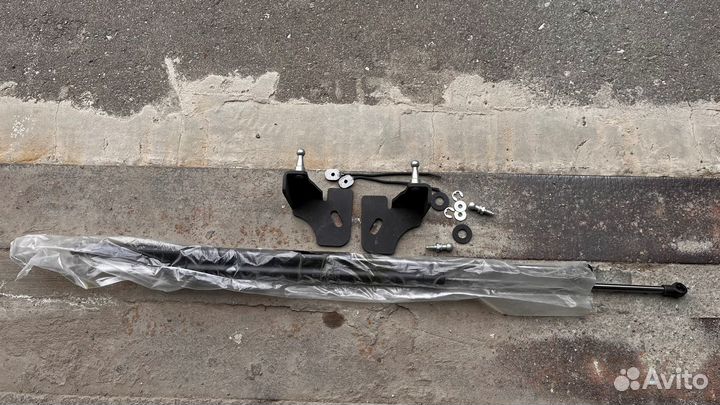 Амортизаторы капота Nissan, Honda