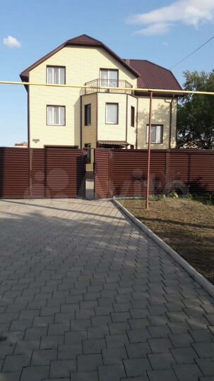 Коттедж 325,1 м² на участке 7 сот.