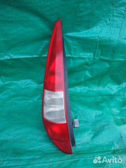 Фонарь задний левый Форд Мондео 3 2004 г