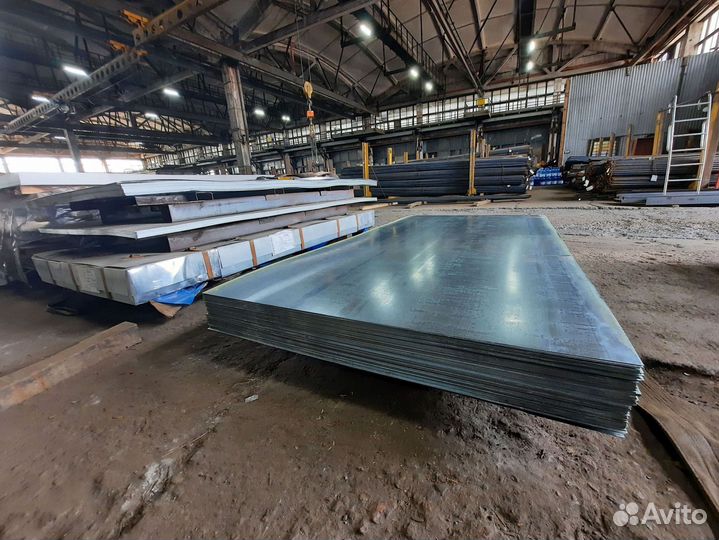 Лист горячекатаный с чечевичным рифл. 3х1500х6000