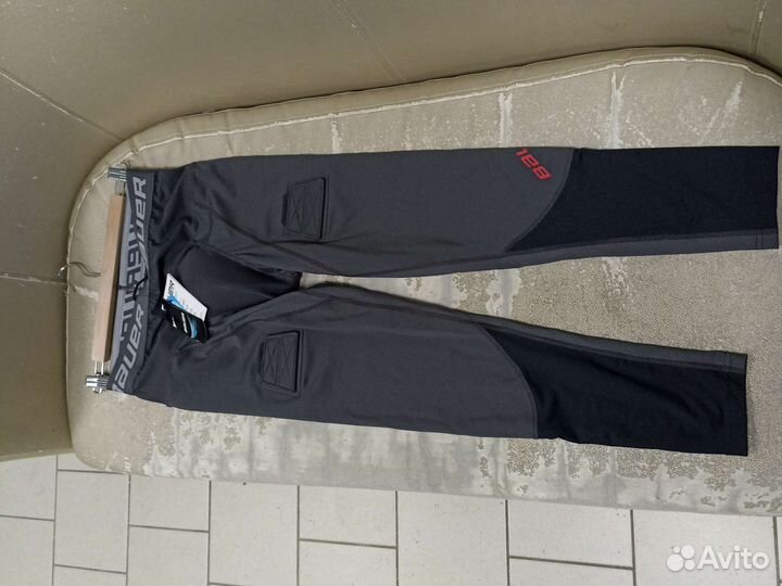 Хоккейное нательное bauer с ракушкой