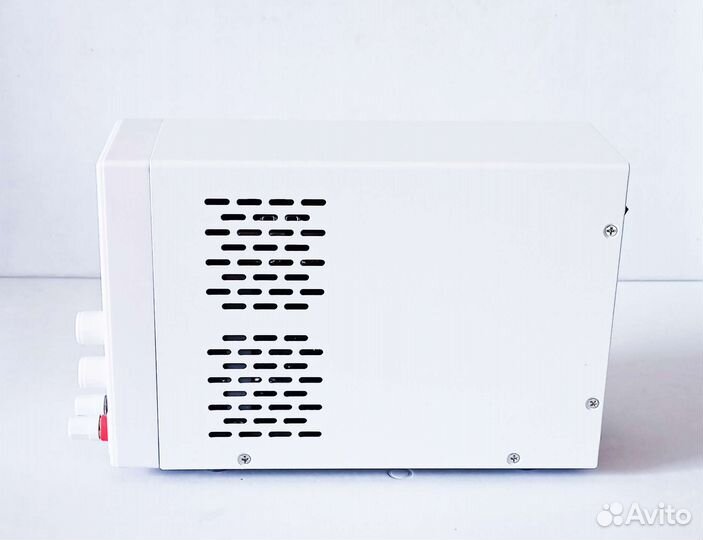 Лабораторный блок питания 30В 10А с цифр уп защита