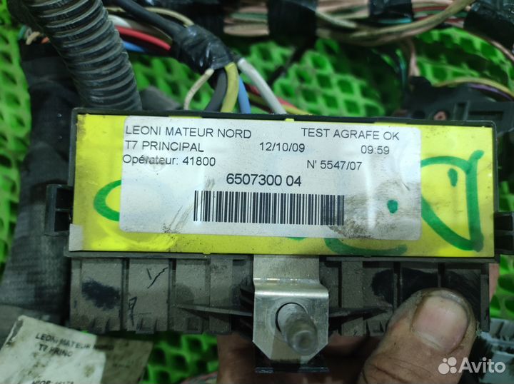 Проводка моторного отсека Пежо 308