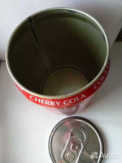 Жестяная банка, высота банки 24 см