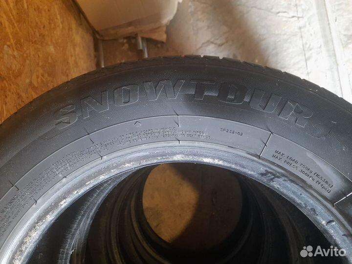 Powertrac Snowtour 215/65 R16