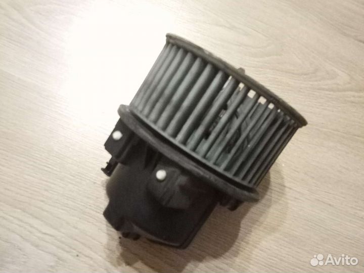 Мотор печки Volvo XC70