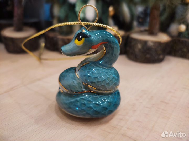 Елочная игрушка змея Фарфоровая мануфактура