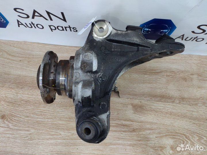 Кулак поворотный задний левый Bmw X5 Рест E70 рест