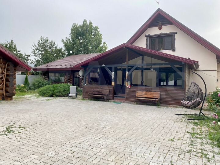 Дом 223,8 м² на участке 6 сот.