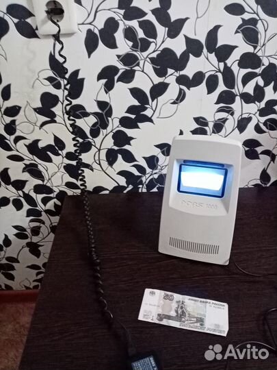 Детектор банкнот