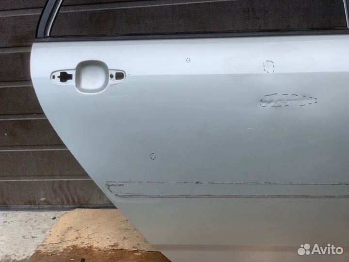 Дверь задняя правая Toyota Corolla