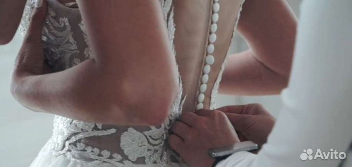 Свадебное платье со шлейфом 44 46