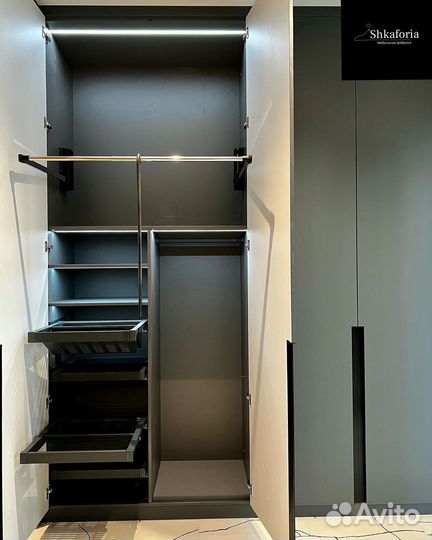 Шкаф распашной с фрезерованными фасадами