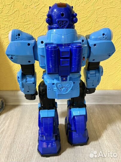 Игрушка робот