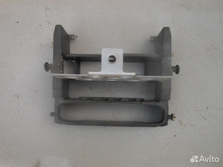 Консоль внутренняя для Audi 100 (C4) 1991-1994