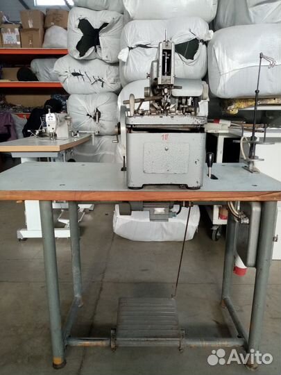 Швейная машинка минерва