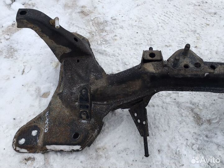 Подрамник передний Mazda 626 GE 91-97 гг