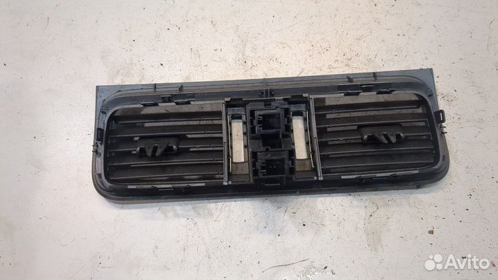 Дефлектор обдува салона левый передний Skoda Fabia