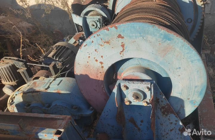 Лебедка электрическая, электролебедка монтажная