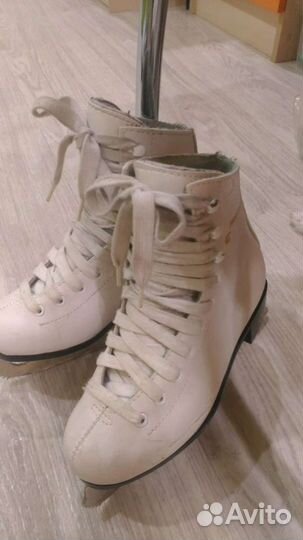 Коньки фигурные Graf Montana р.33