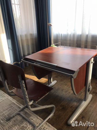 Растущая парта и стул Деми