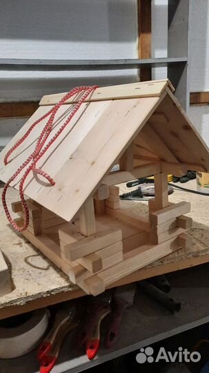 Кормушка для птиц