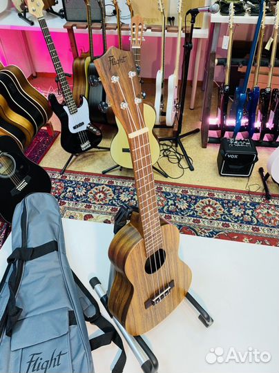 Укулеле Flight Концерт (+Чехол)