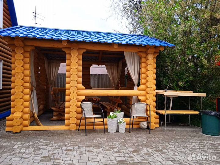 Беседка из оцилиндрованного бревна