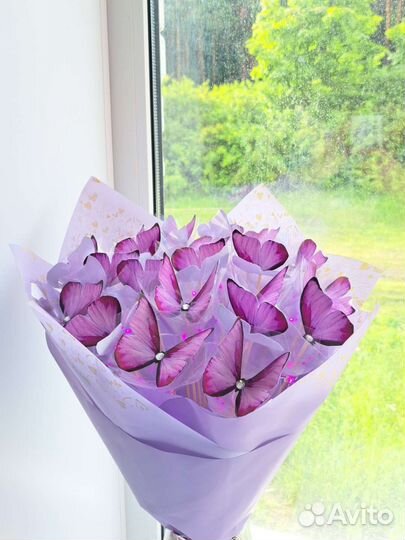 Букет из декоративных бабочек