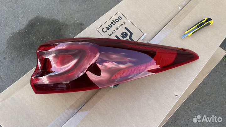 Фонарь внешний правый Kia Sportage 4 QLe оригинал