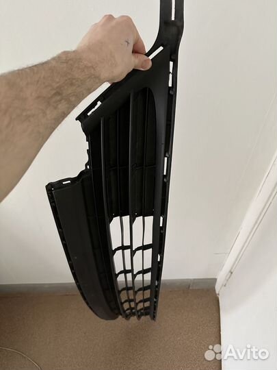 Решетка радиатора Toyota RAV4 2015-2019