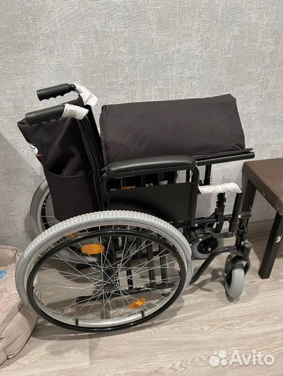 Инвалидное кресло Кресло-коляска механическая Мега