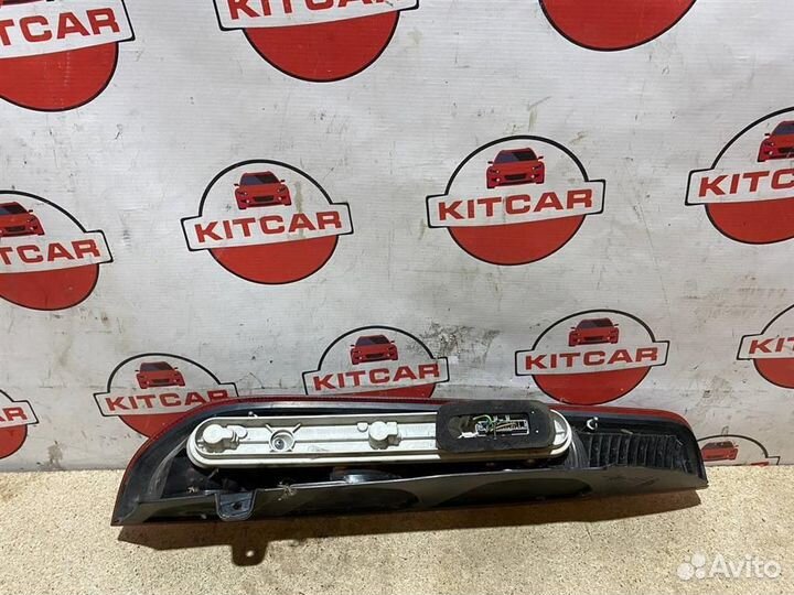 Фонарь задний правый (дефект) Ford Focus 2