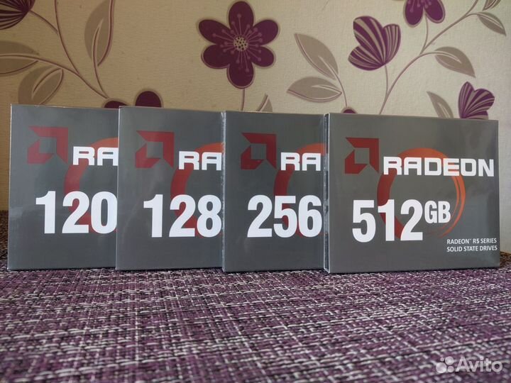 SSD AMD Radeon 512GB, 256GB, 128GB, 120GB 2.5 SATA