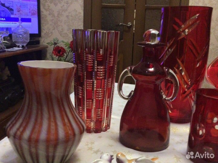 Ваза красное стекло и хрусталь