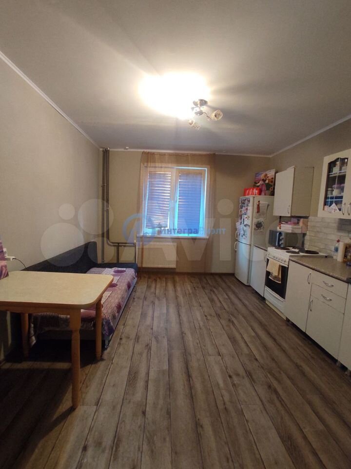 1-к. квартира, 40 м², 1/10 эт.