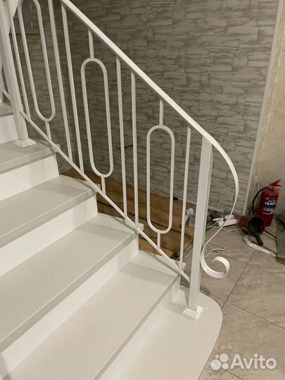 Перила кованые винтовые для дома