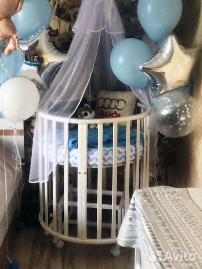 Кроватка с маятником