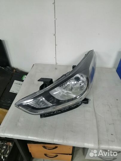 Фара для hyundai solaris