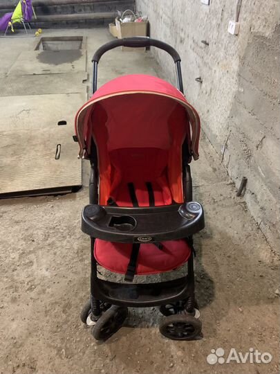 Прогулочная коляска